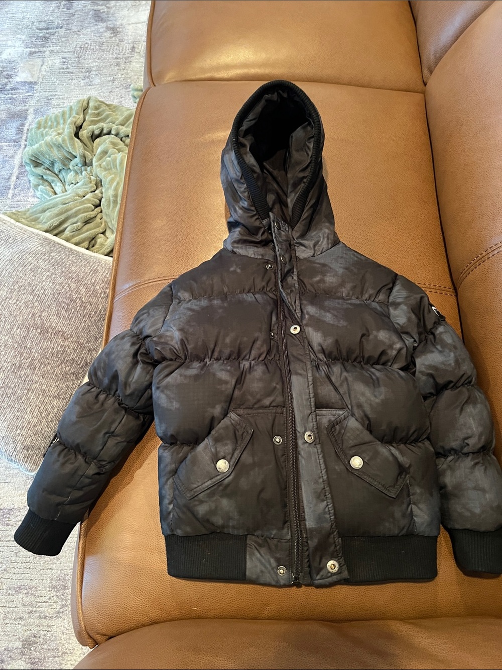 Appaman Size 6 Kids Down Grey & Black Puffer Jacket with Hood